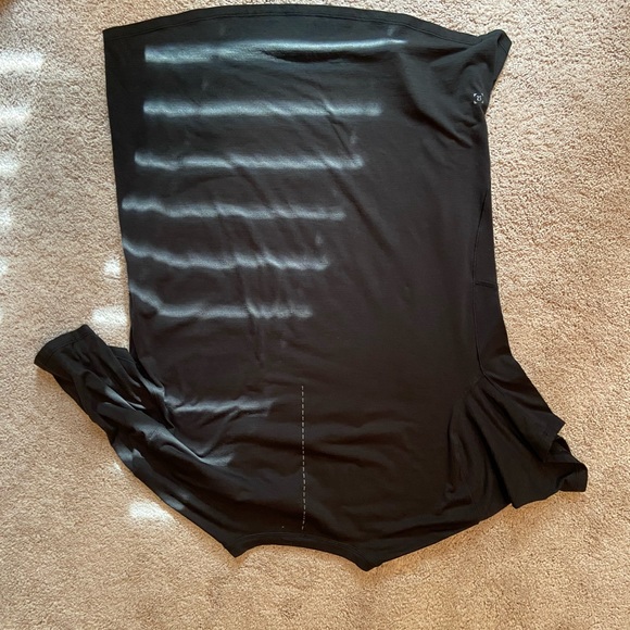 Lululemon t shirt - Picture 2 of 3